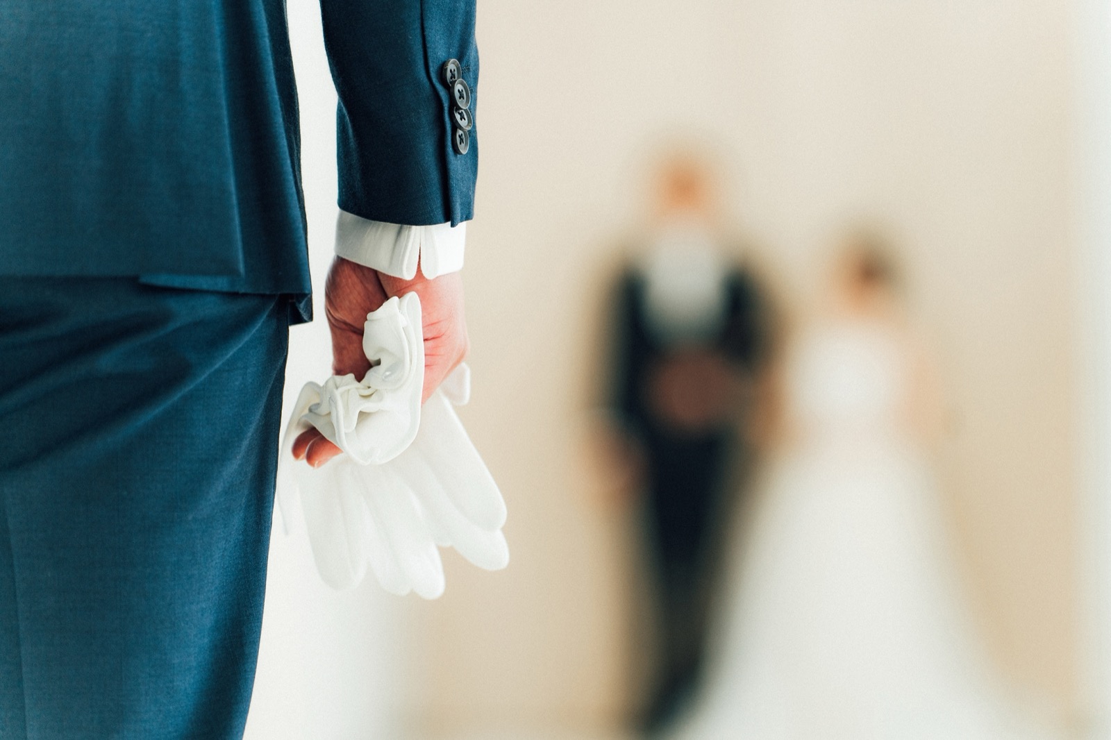 結婚式向けフォーマルスーツ